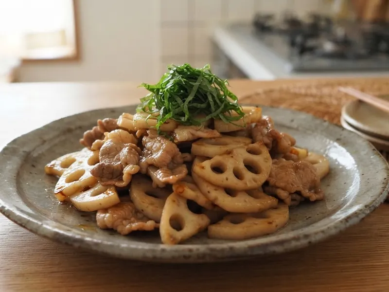 れんこんと豚こまの梅照り炒め